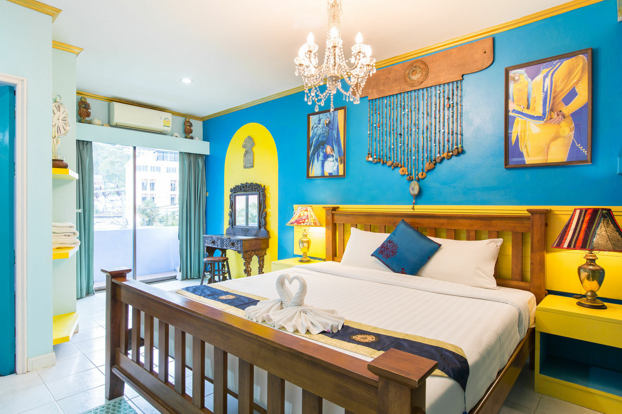 Barefoot Hotel Kalim Beach Front Patong Экстерьер фото