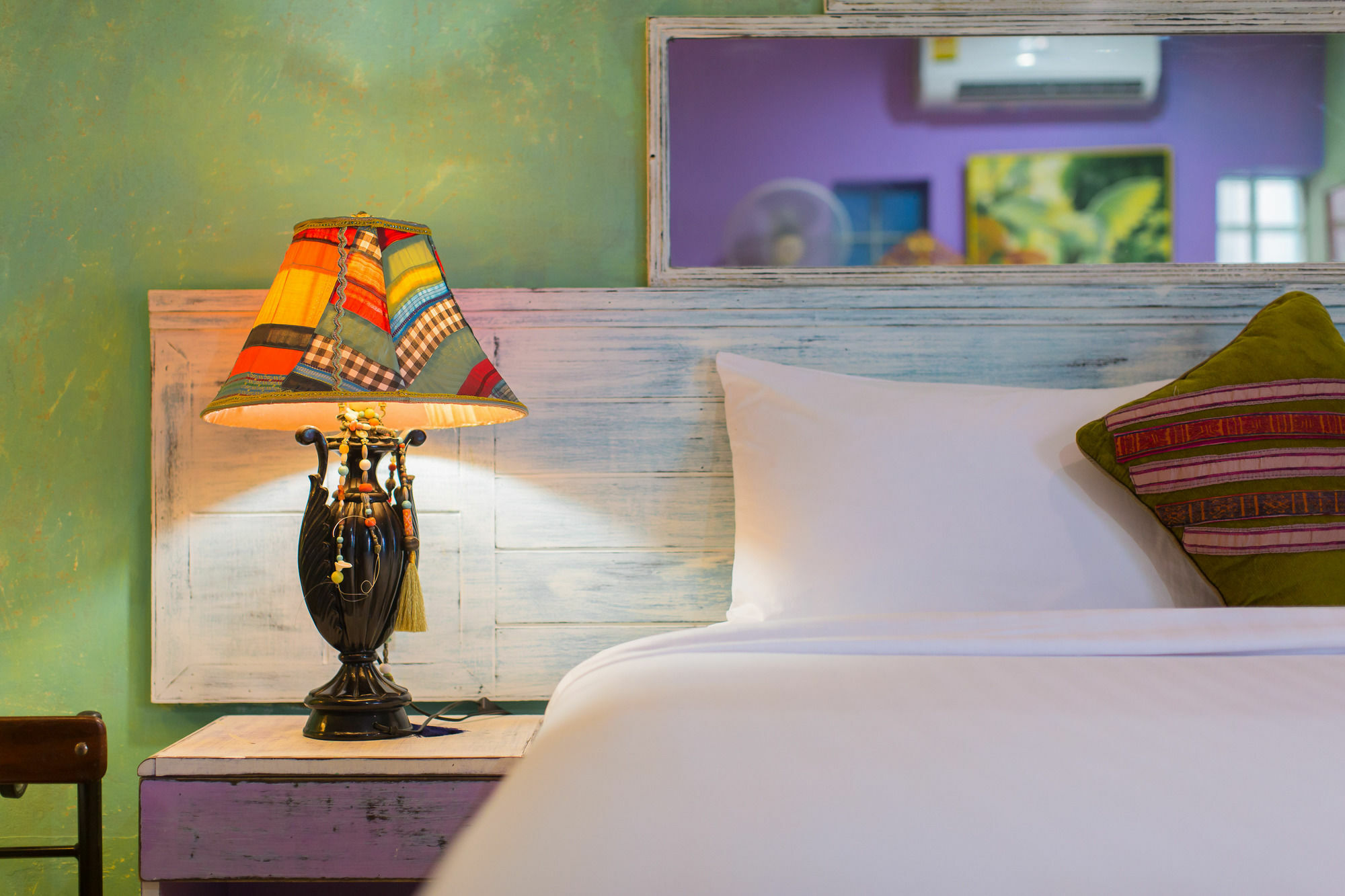 Barefoot Hotel Kalim Beach Front Patong Экстерьер фото