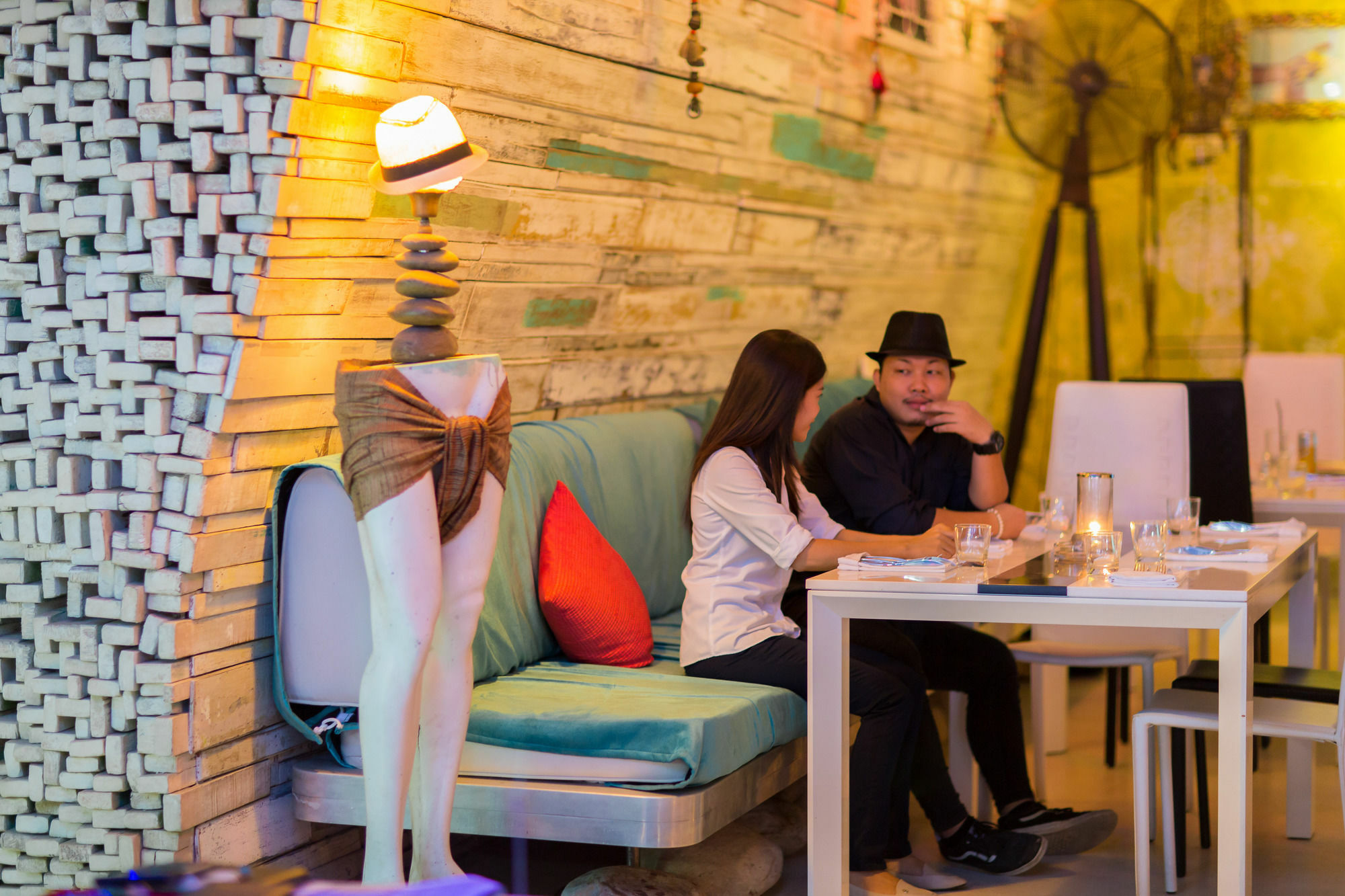 Barefoot Hotel Kalim Beach Front Patong Экстерьер фото